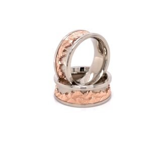 Bohemiškas rausvo ir balto aukso derinys