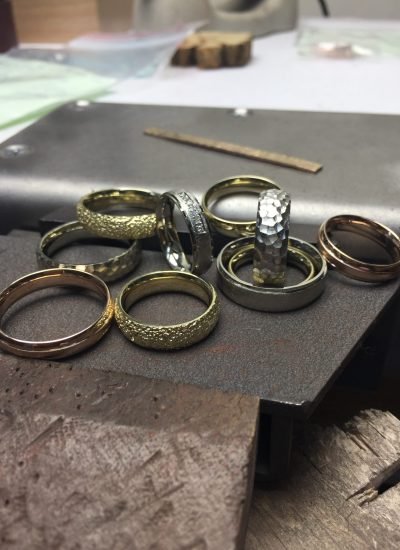 Vestuviniai rankų darbo žiedai